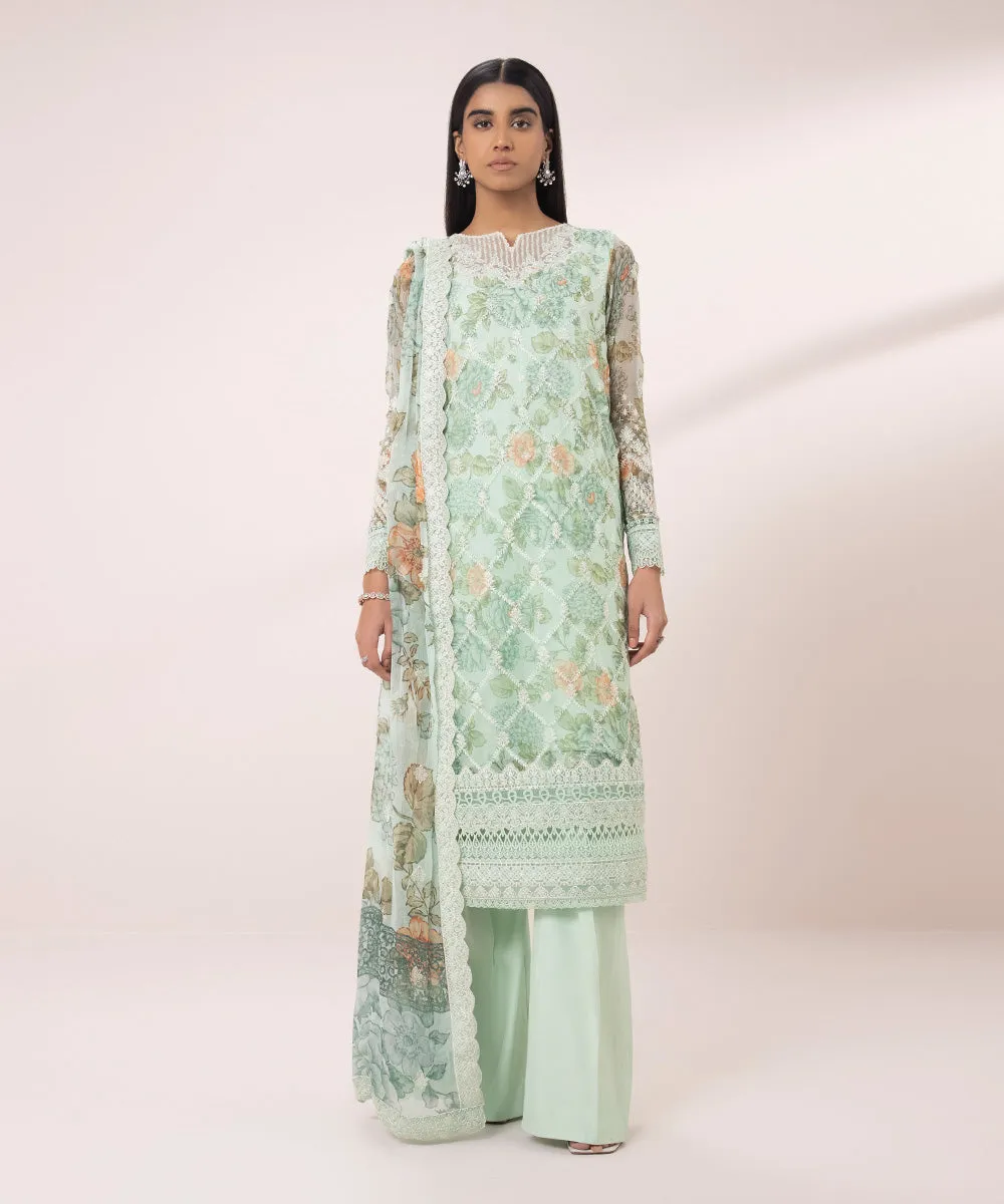 Elegant 3-Piece Embroidered Chiffon Suit with Delicate Detailing