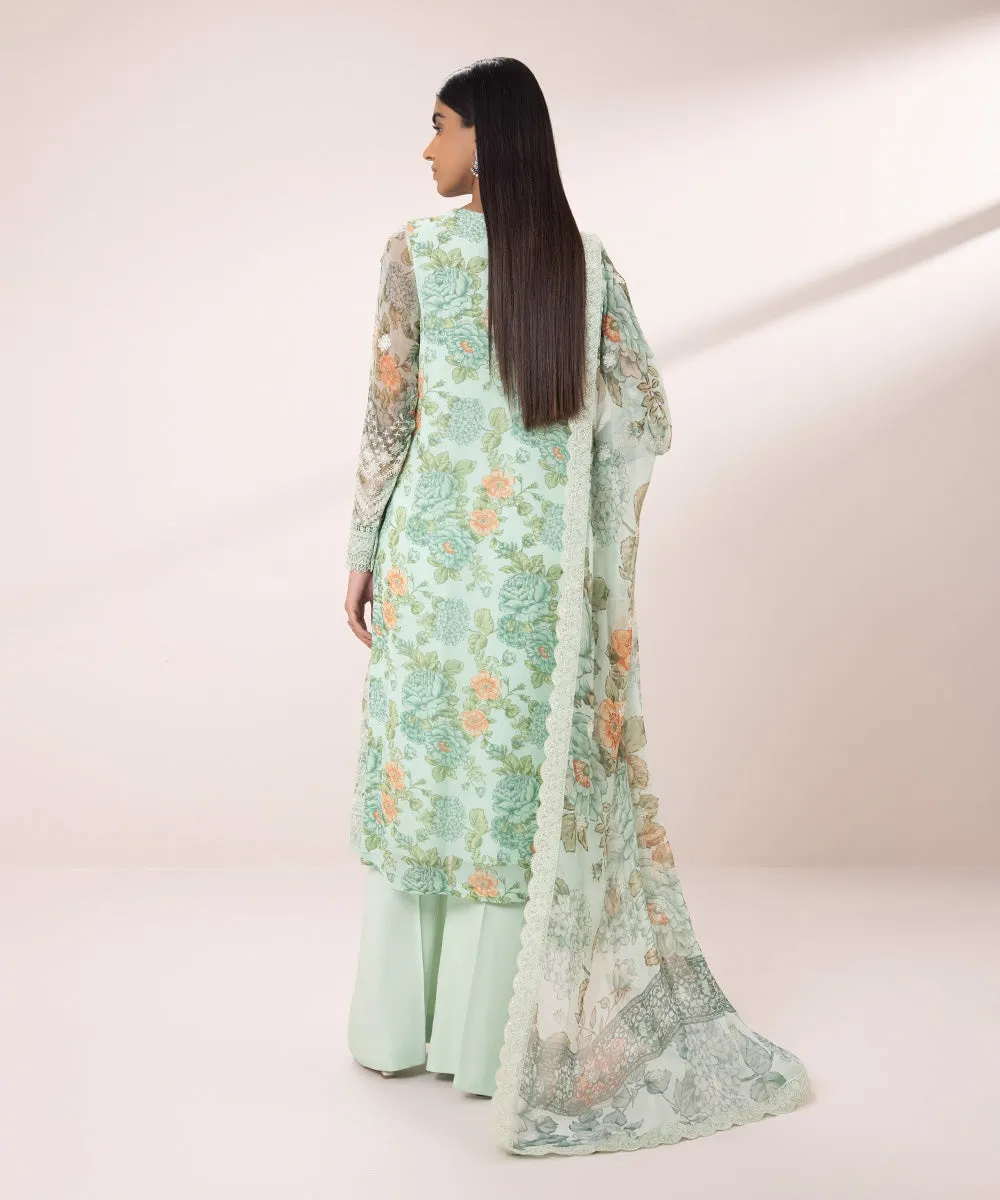 Elegant 3-Piece Embroidered Chiffon Suit with Delicate Detailing