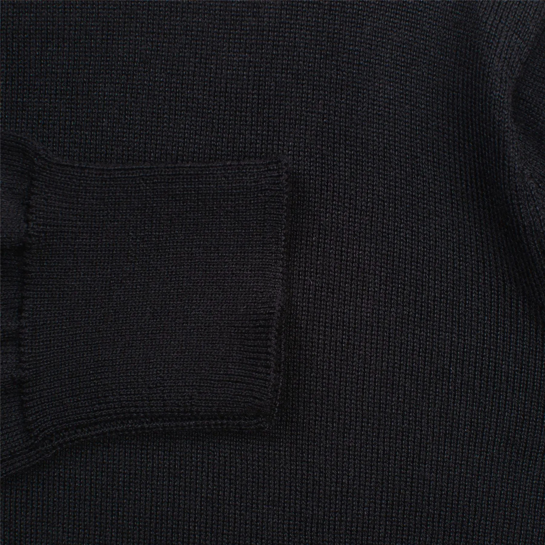 Autumn Crest Quarter Zip Black - 2024