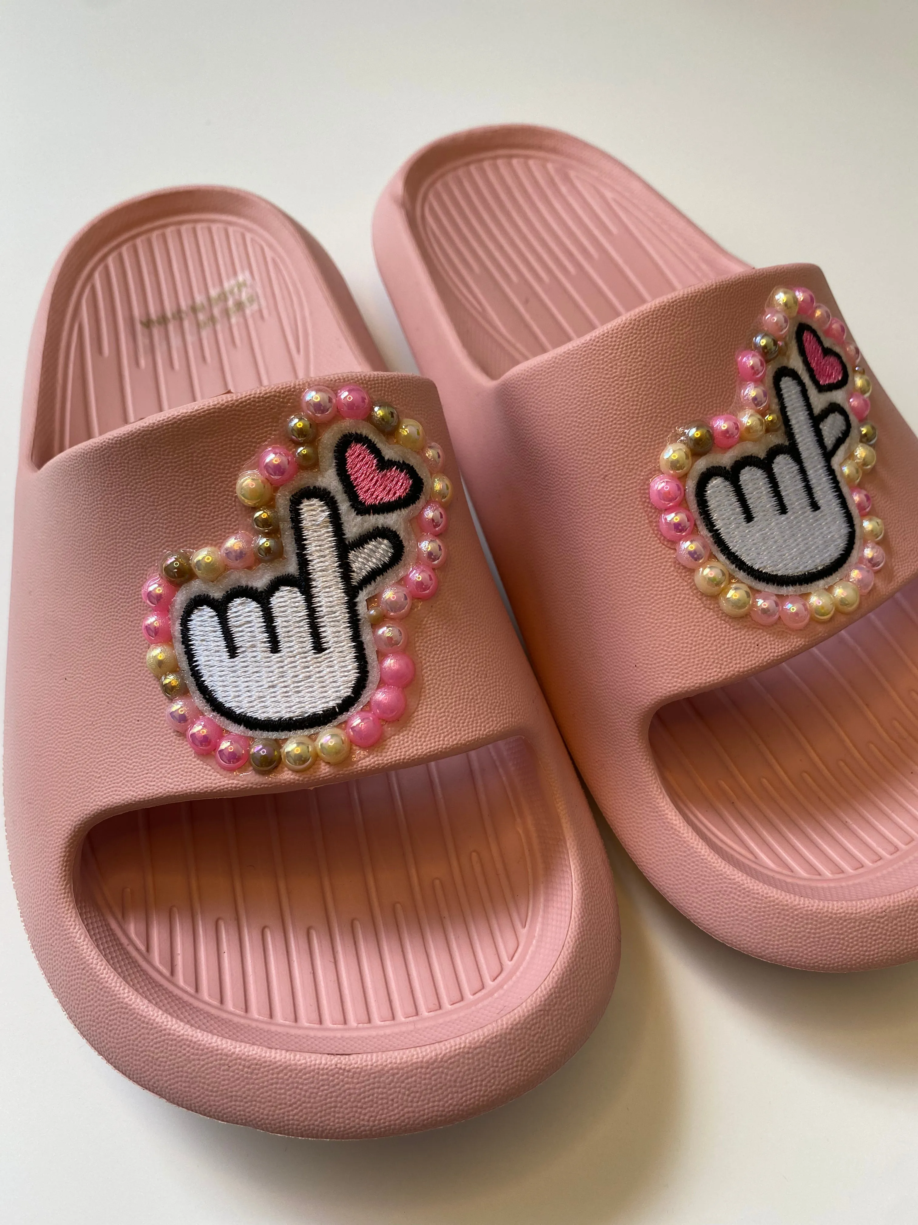 PINK GIRLS LOVE STYLE SLIDES