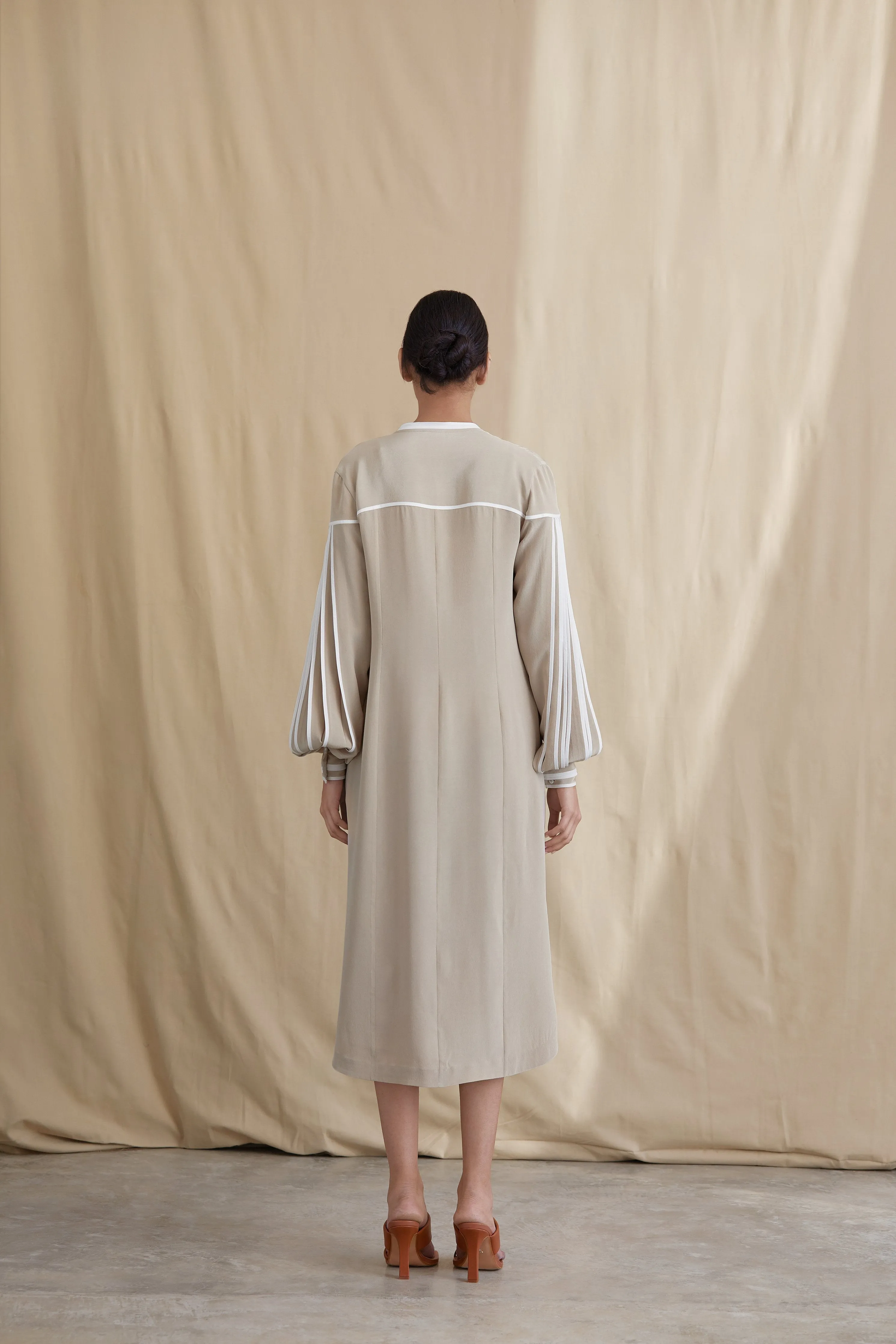 Shirt dress with pleated sleeves