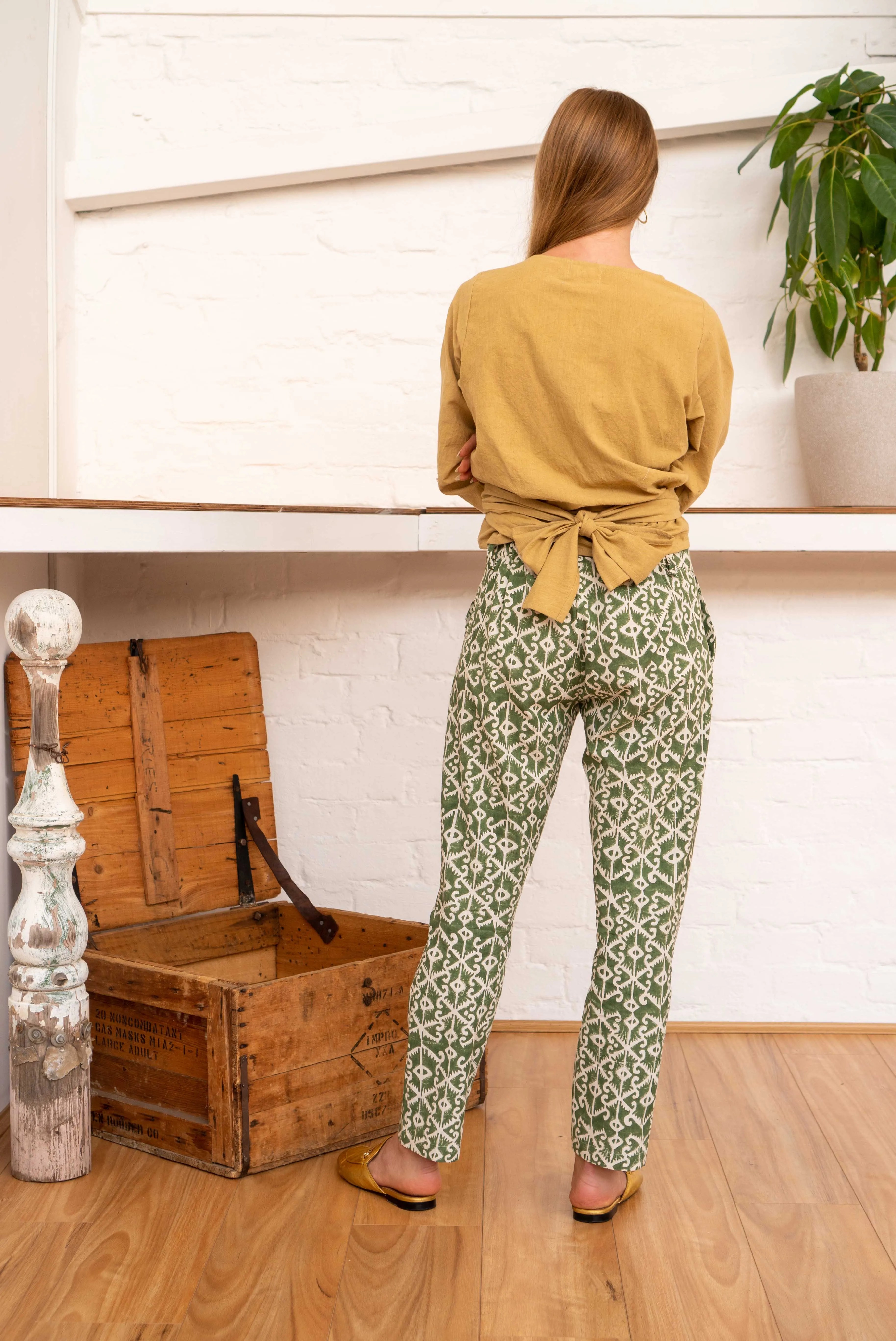 Tailored Pants Moroccan Print Olive